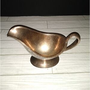 Meriden S. P. Co. Internationals Silver Co. Silver plate Gravy Boat Vintage 2102